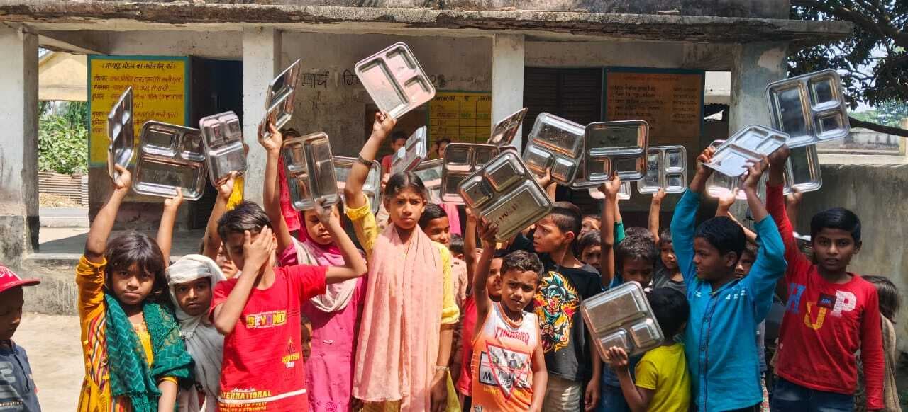 बारसोई में एमडीएम में मिला साबुन का टुकड़ा, हंगामा