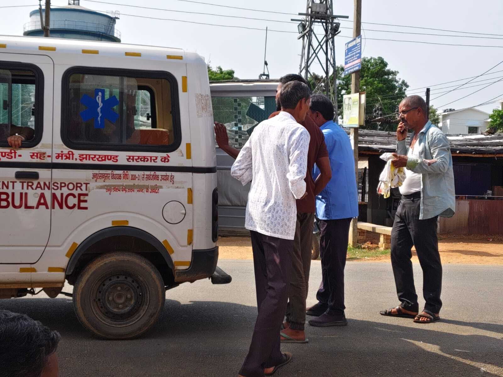 अनियंत्रित बाइक से गिरी सहिया, घायल