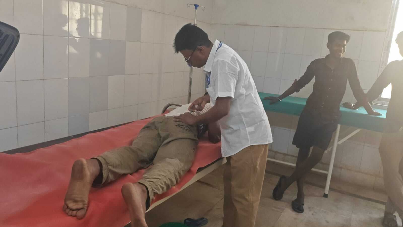 हादसा : स्कॉर्पियो के धक्के से बाइक सवार घायल, रेफर