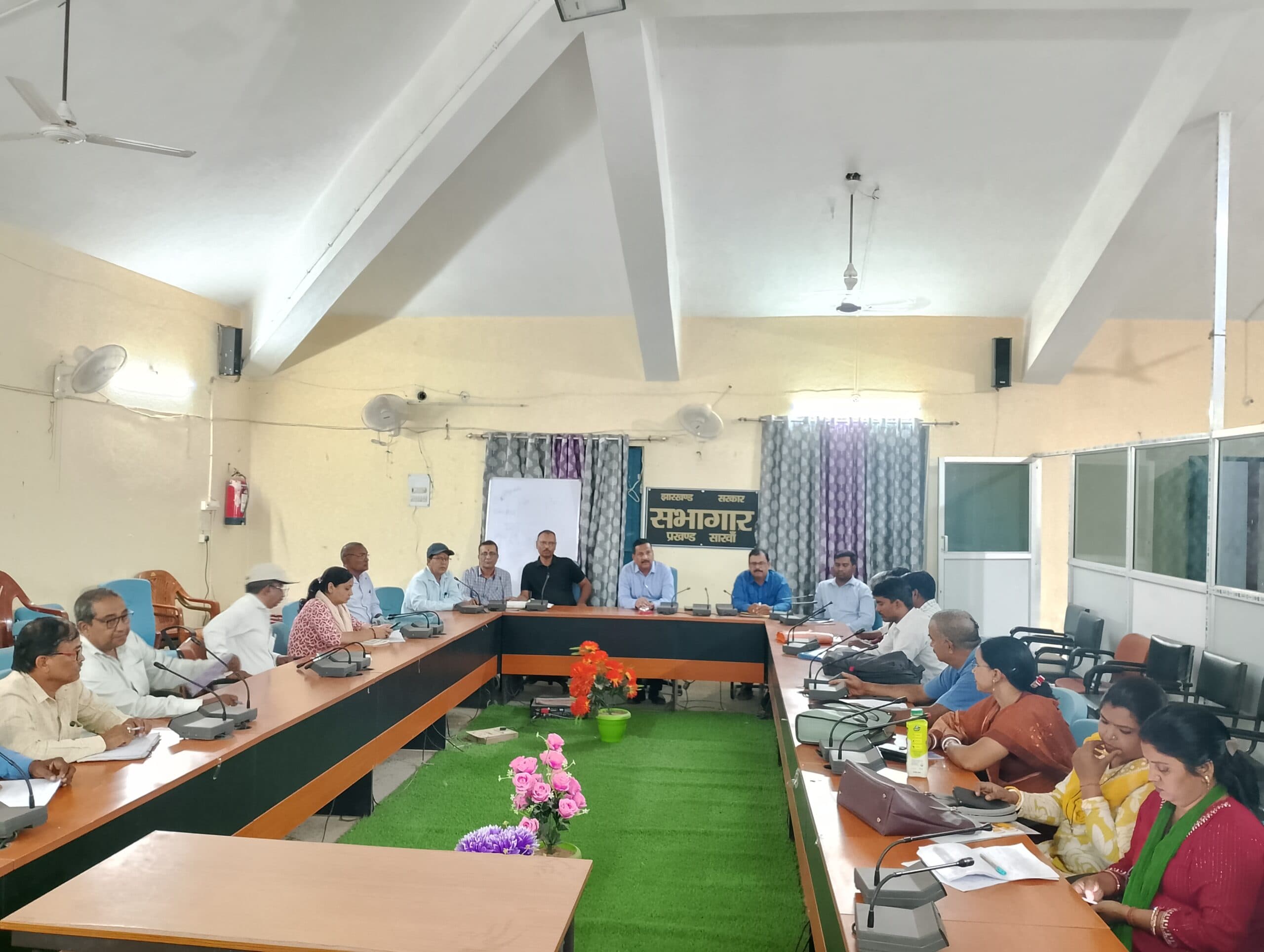 जनगणना में गणना ब्लॉक का नजरी नक्शा व लोकेशन डालें :  बीडीओ