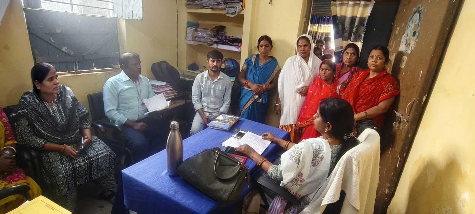 रामगढ़ चौक के सीडीपीओ ने पोषण पखवारा को ले की गयी बैठक