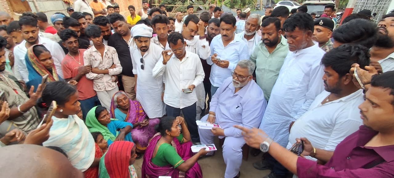 कोढ़ा हादसे के पीड़ित परिवारों को 20-20 लाख मुआवजा दे सरकार : पप्पू यादव