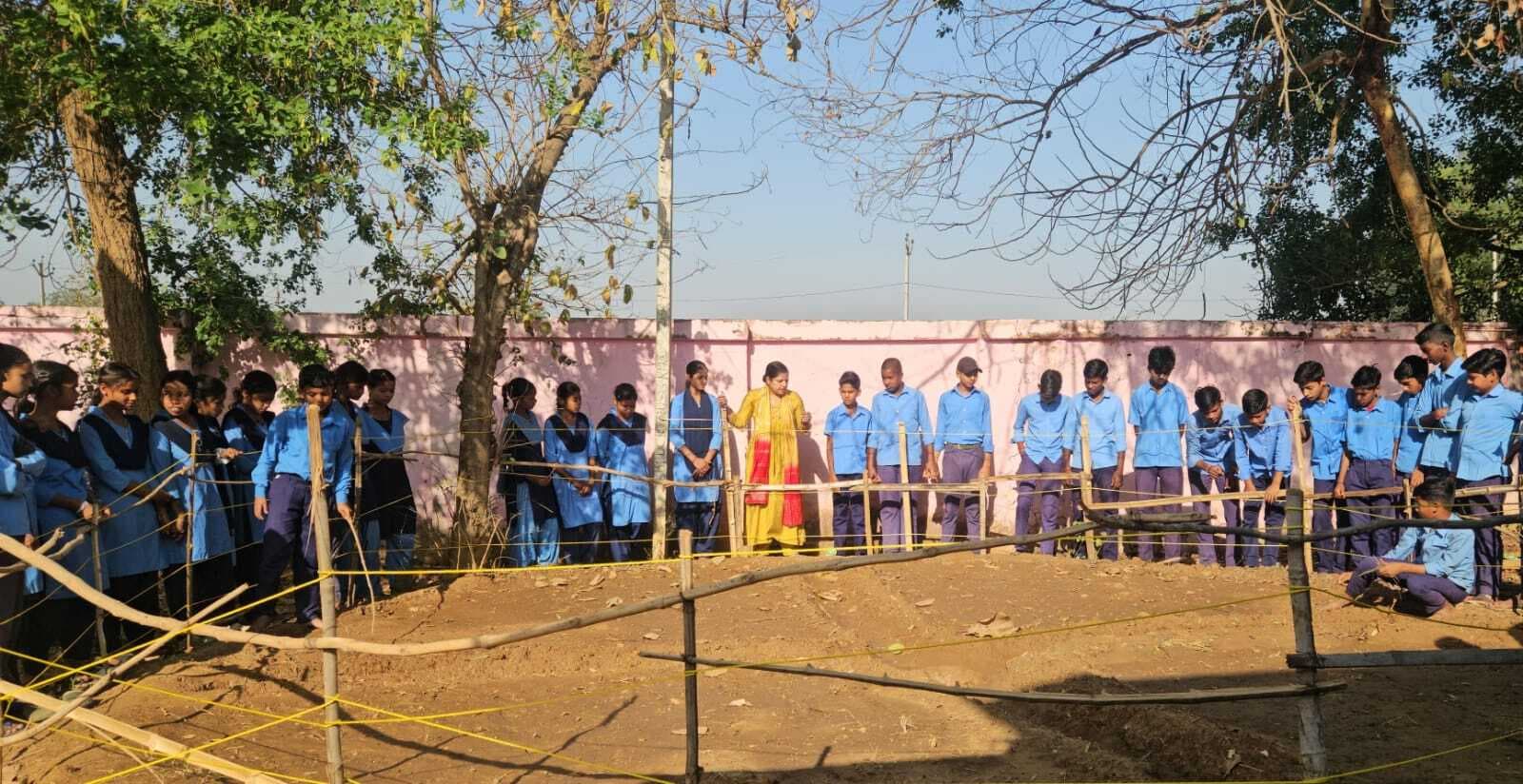 पुस्तकों से लिया सिद्धांत, उसके बाद किया शोध, बच्चों ने खोली समझ की खिड़की