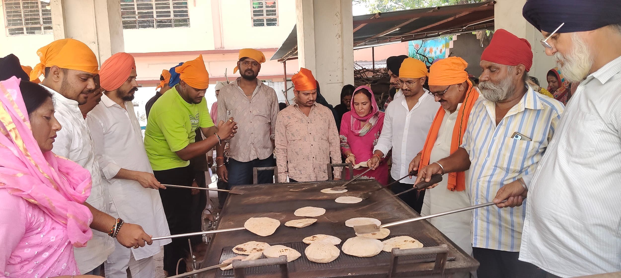 Bokaro News : धूमधाम से मना बैसाखी पर्व