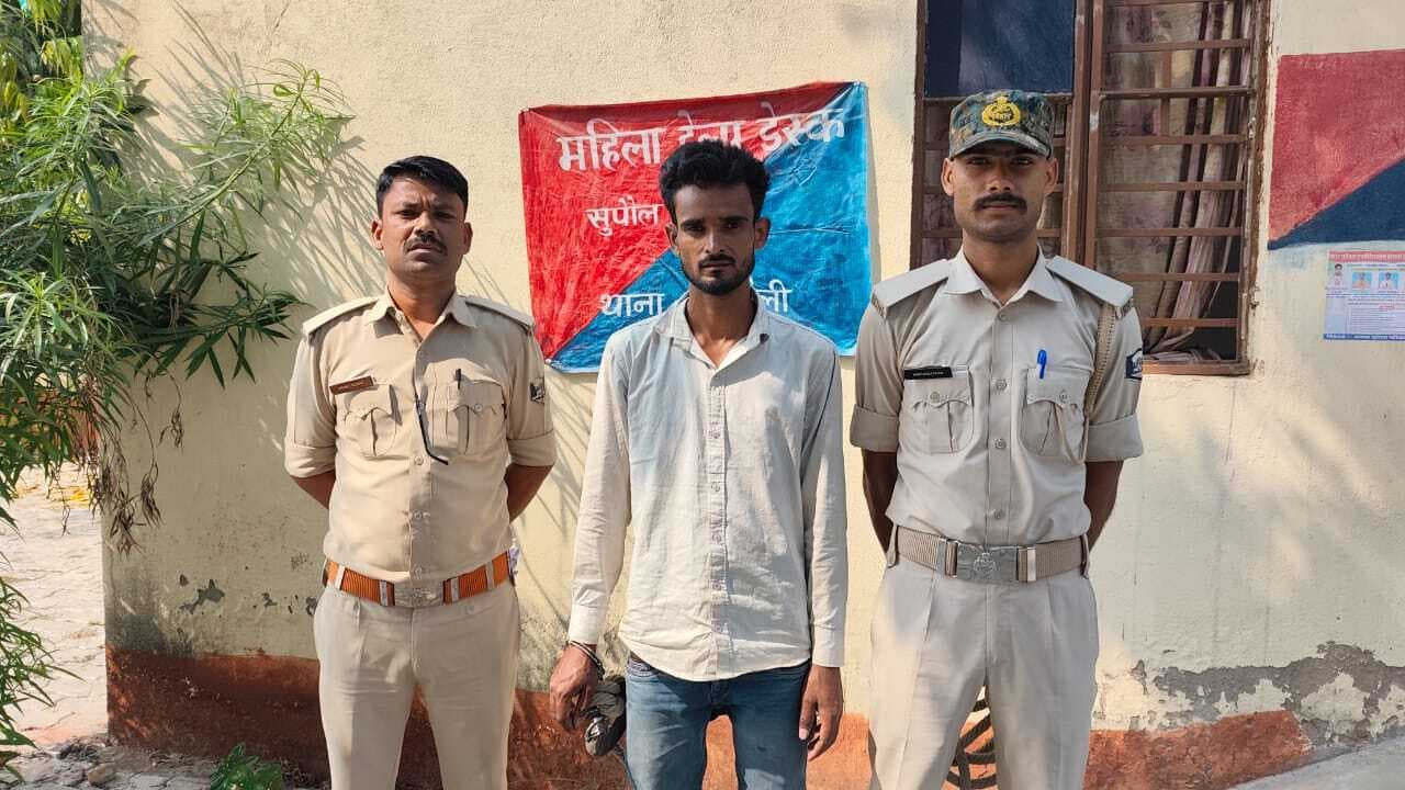 90 बोतल नेपाली शराब के साथ तस्कर गिरफ्तार