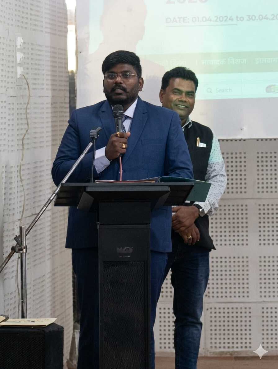 शिक्षक पढ़ाई छोड़ चुके बच्चों को विद्यालय से पुन: जोड़ें : डीसी