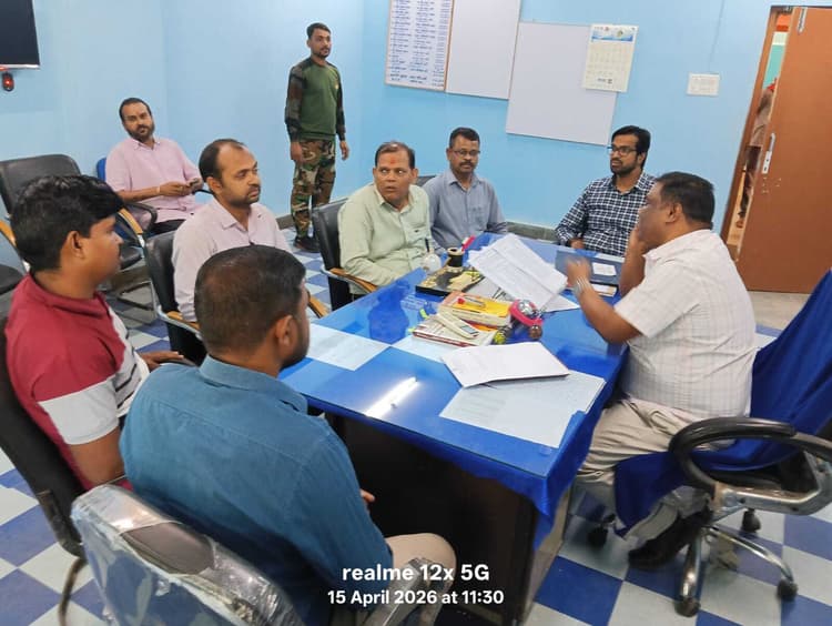 छात्र-छात्राओं को प्रमाण पत्र बनाने में नहीं हो परेशानी : अंचलाधिकारी