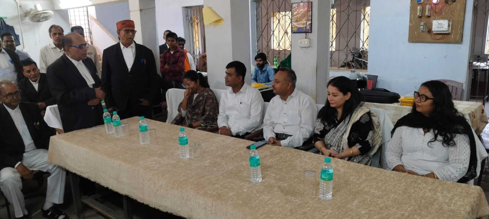 मधुपुर में न्यायिक अधिकारियों को भावभीनी विदाई