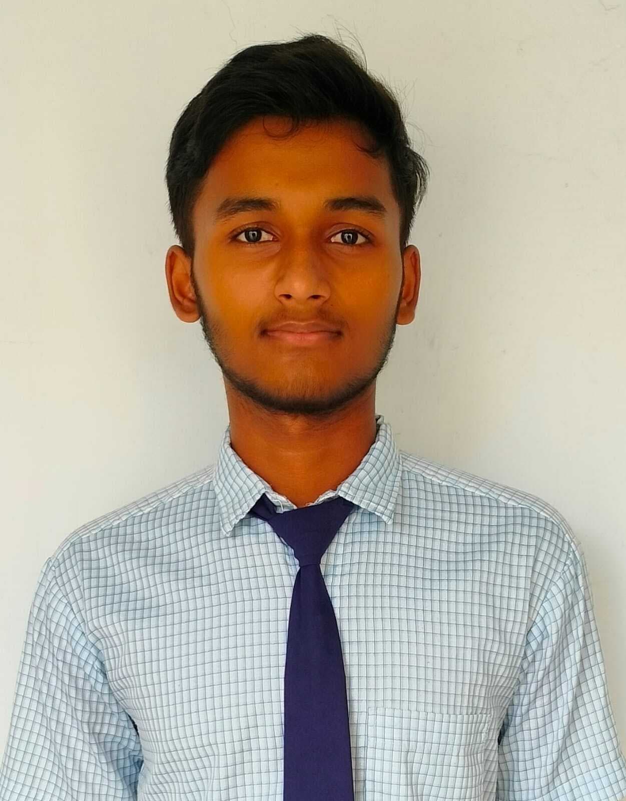 80 में 79 छात्र सफल, आयुष ने मारी बाजी, नवोदय विद्यालय का शानदार प्रदर्शन