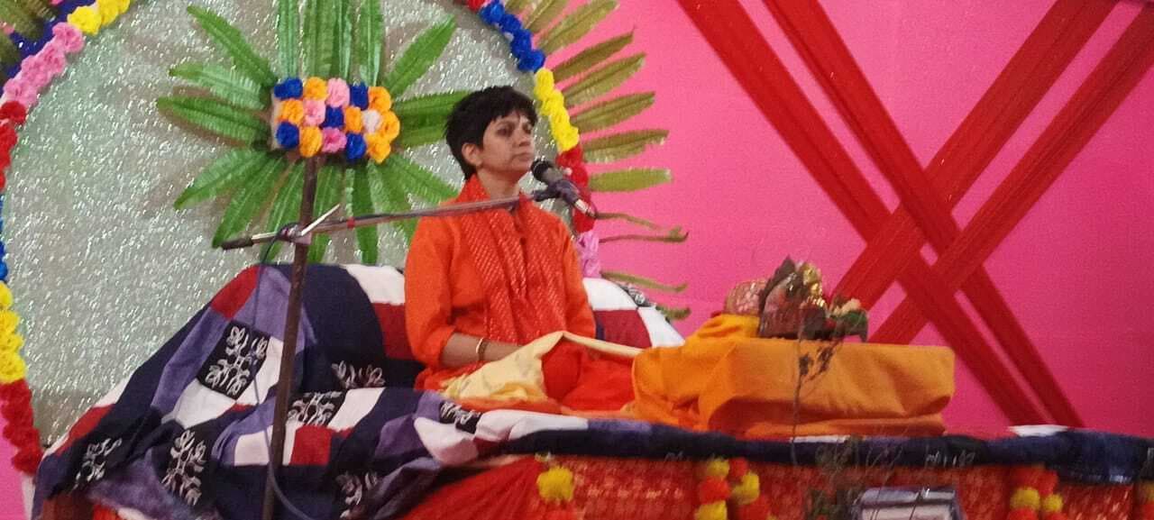 प्रेम बच्चे का जीवन संवार देती है, मोह जीवन को बर्बाद - साध्वी वर्षा नागर