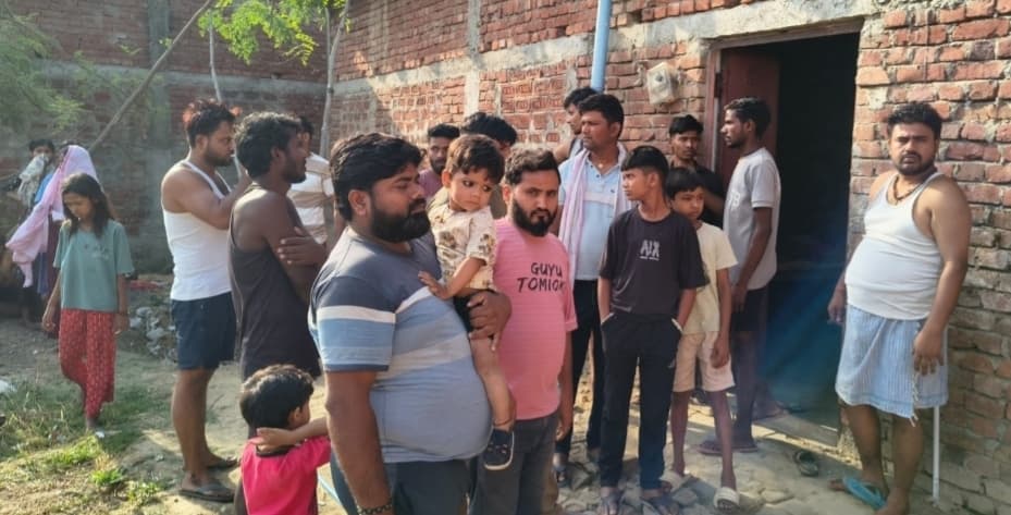 बंद घर का ताला तोड़कर साढ़े तीन लाख की चोरी