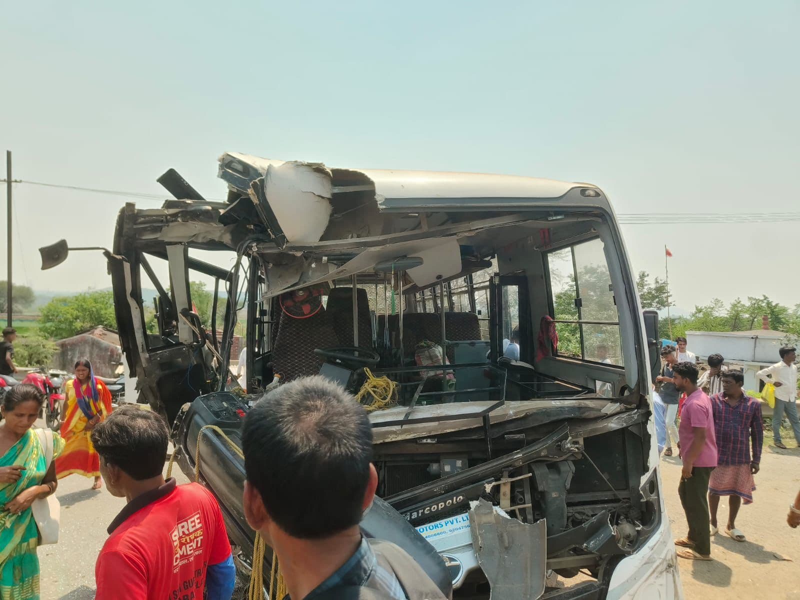Seraikela Kharsawan News : Truck Collides with Bus While Pushing a Motorcycle; Half a Dozen Injured, Including Driver and Cleaner
