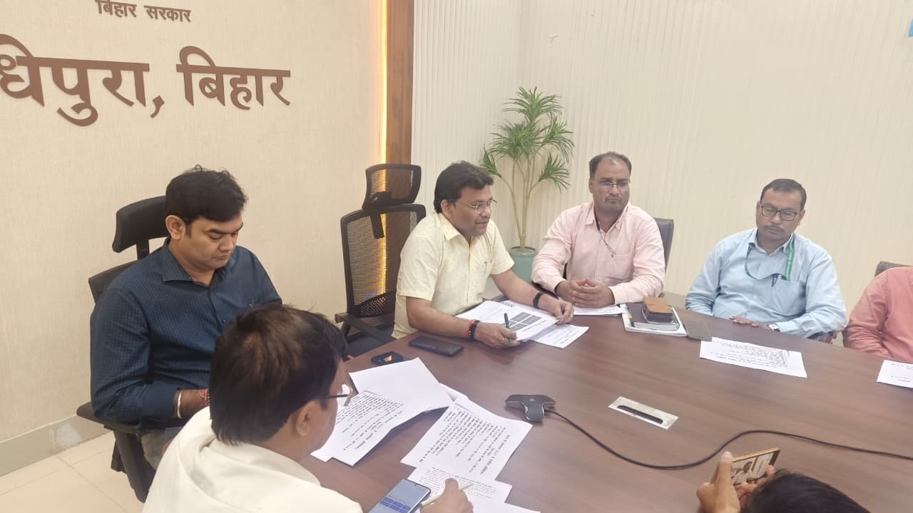 मधेपुरा में जनगणना 2027 की तैयारी तेज, दो मई से घर-घर गणना कार्य होगा शुरू