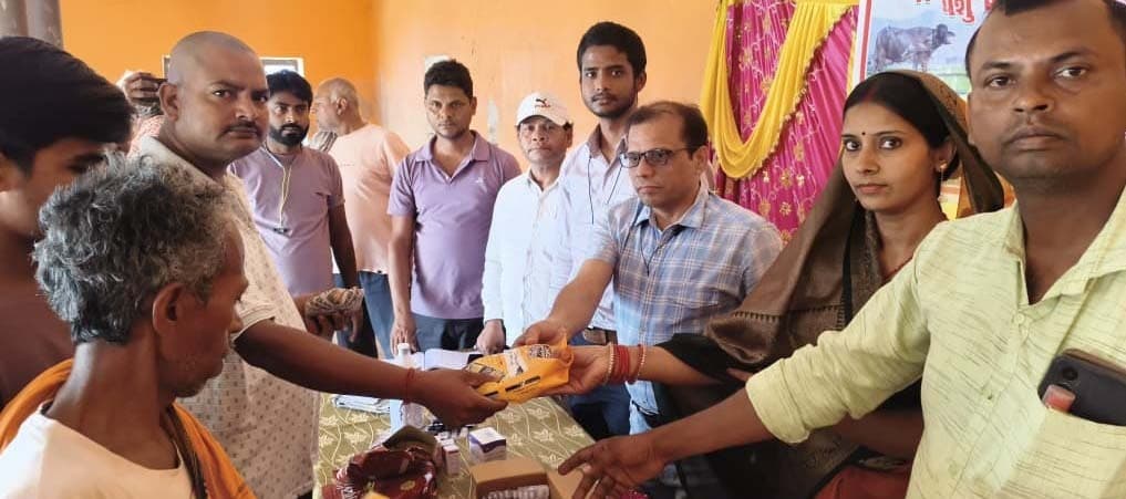 कसबा में पशु चिकित्सा शिविर का आयोजन, 152 पशुओं की हुई निशुल्क जांच