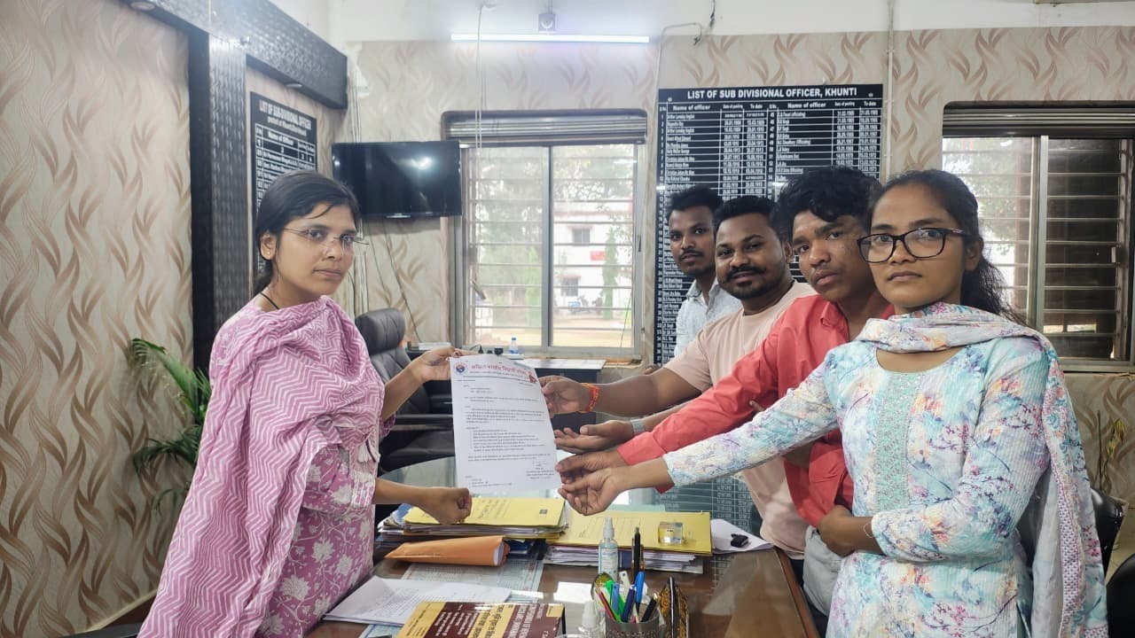 नाबालिग के साथ दुष्कर्म, आरोपी फरार