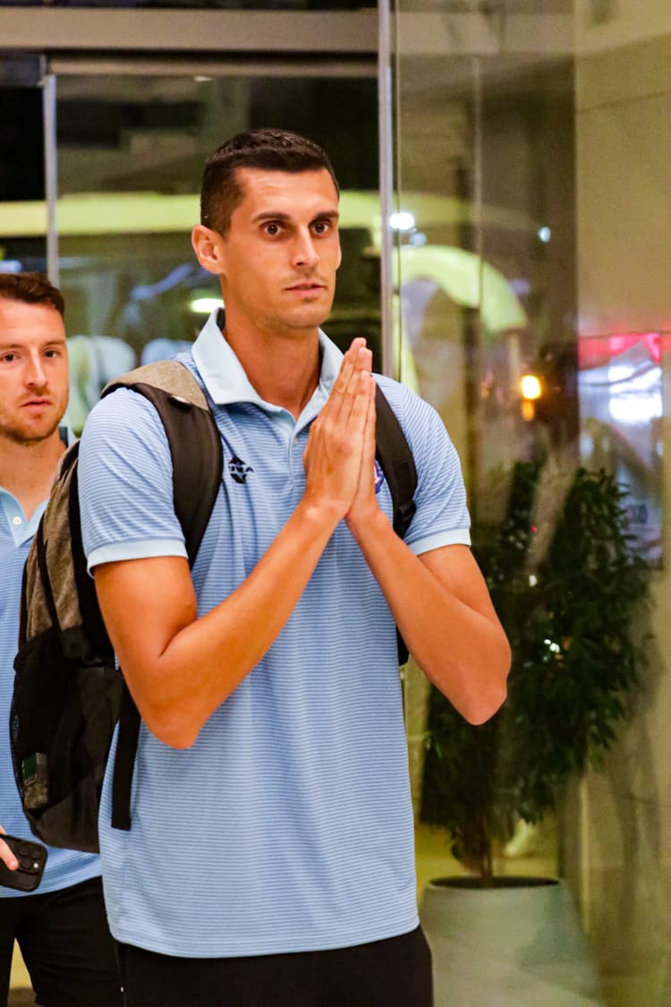 केरला से मुकाबले के लिए जेएफसी की टीम कोच्चि पहुंची