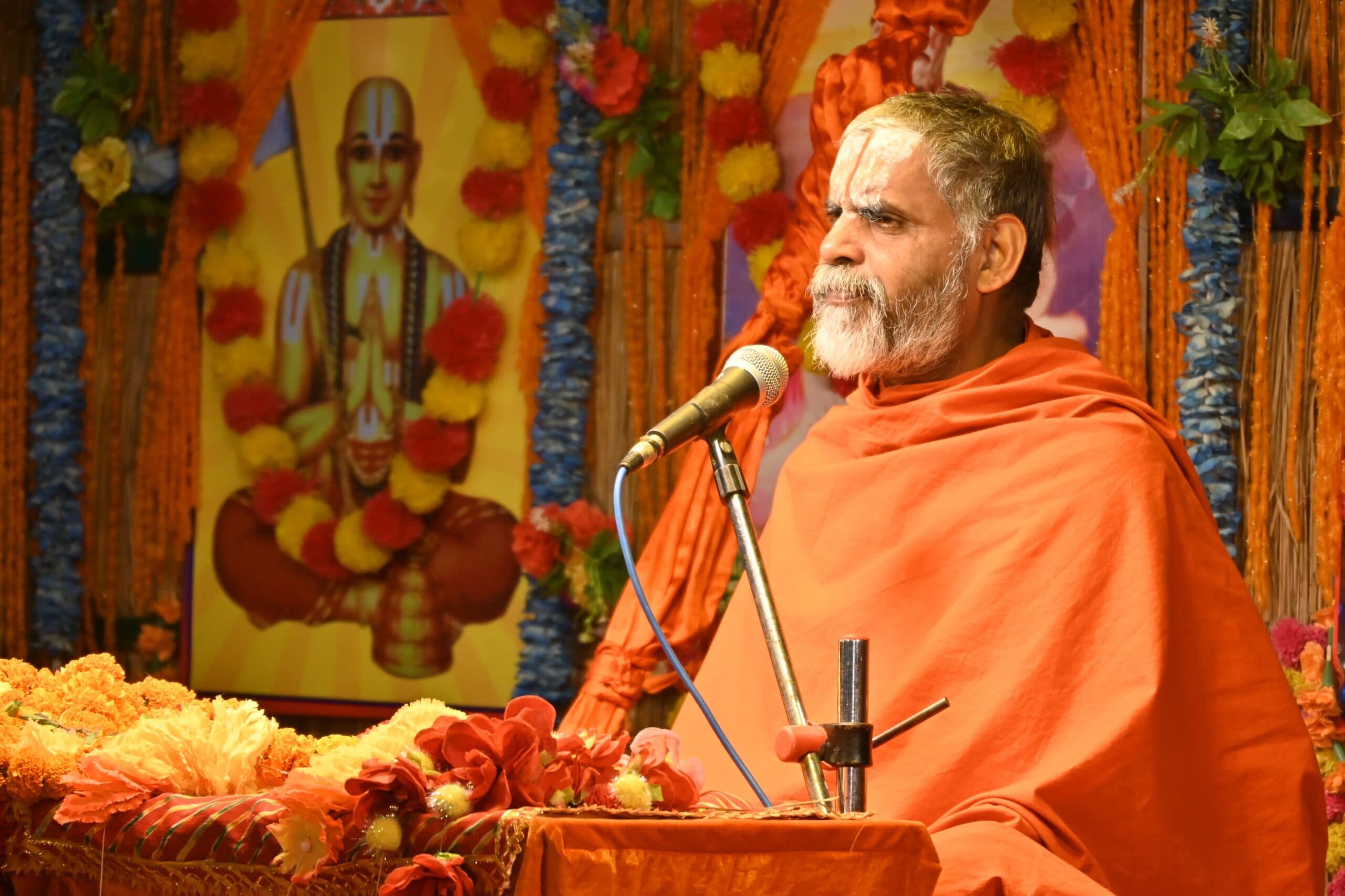 मानव योनि दुर्लभ है, इसे न करें बर्बाद : जीयर स्वामी