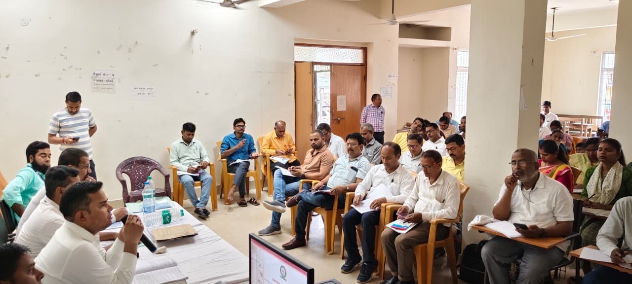 जनगणना की तैयारी में जुटे प्रगणक व पर्यवेक्षक, डिजिटल एप व मकान नंबरिंग के दिये गये टिप्स