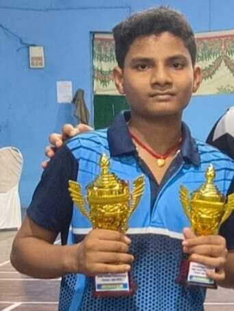 टेबल टेनिस में लगातार सातवीं बार राष्ट्रीय प्रतियोगिता में शिरकत करने हिमांशु दिल्ली रवाना