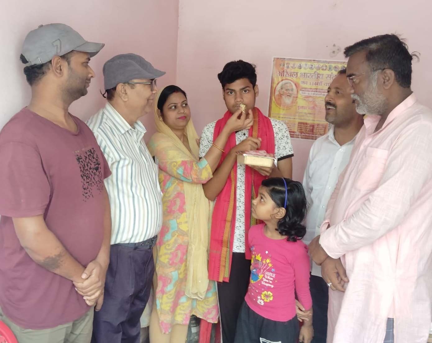 बनमनखी के बेटे पुष्कर को सीबीएसई 10वीं में 96.6 प्रतिशत अंक