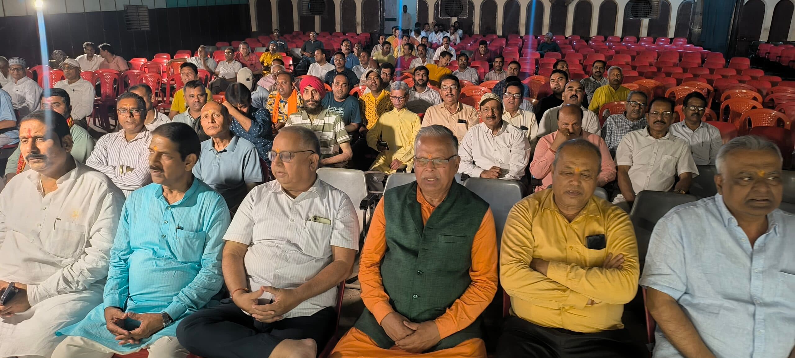 Giridih News :सेवा परमो धर्म के आदर्श को साकार कर रहा है आरएसएस : राजकुमार मटाले