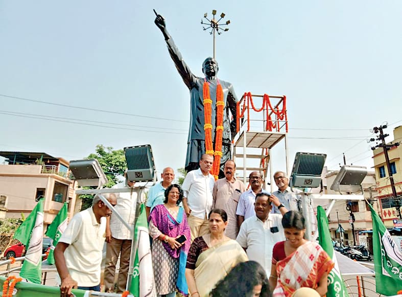 Rourkela News: बीजू बाबू ने ओडिशा को उद्योग और शिक्षा के क्षेत्र में बनाया खुशहाल : शारदा नायक
