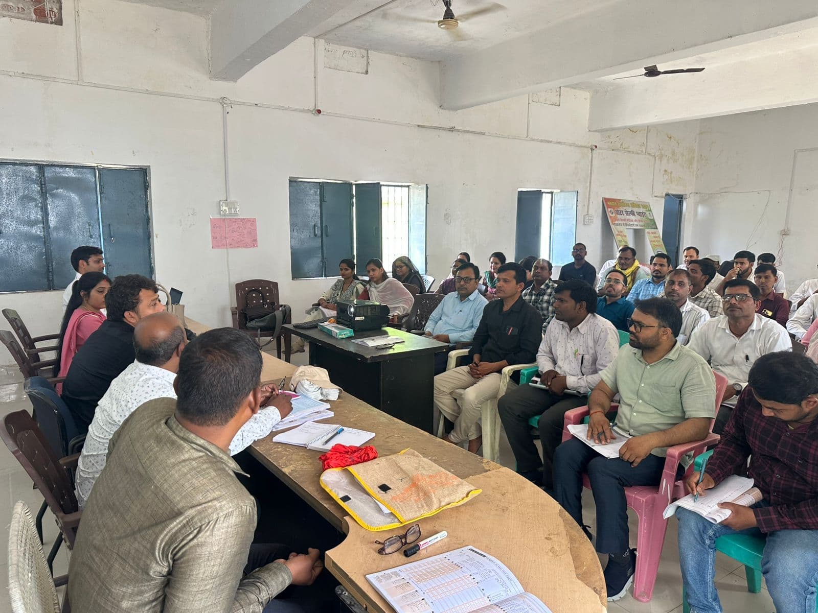 दो पैक्सों में 20 अप्रैल को होगा मतदान, तैयारी में जुटा प्रशासन