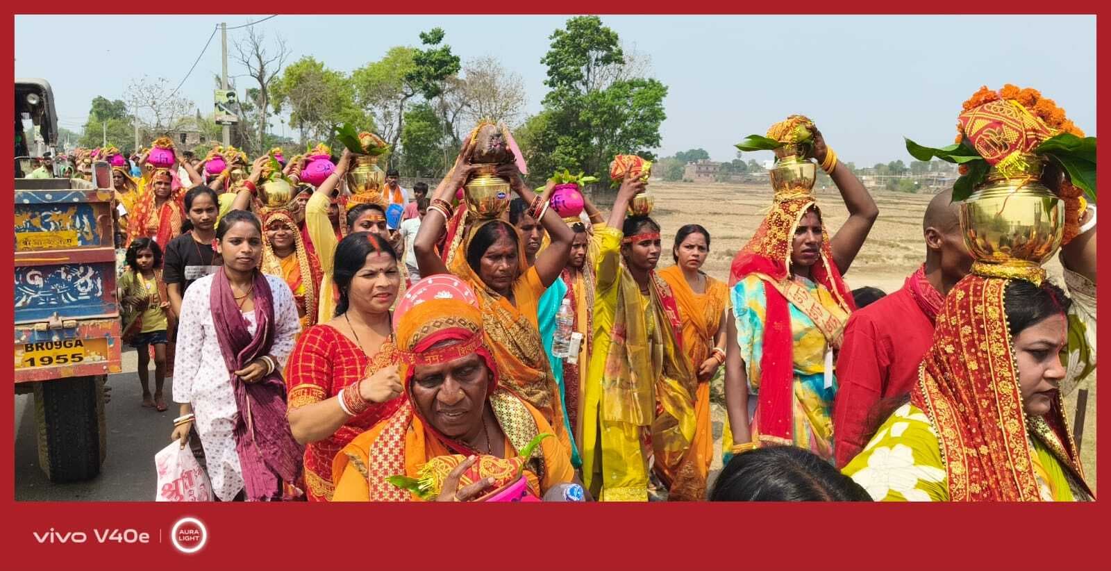 एकादश रूद्र दुखहरण महायज्ञ को ले निकाली गयी कलश शोभायात्रा