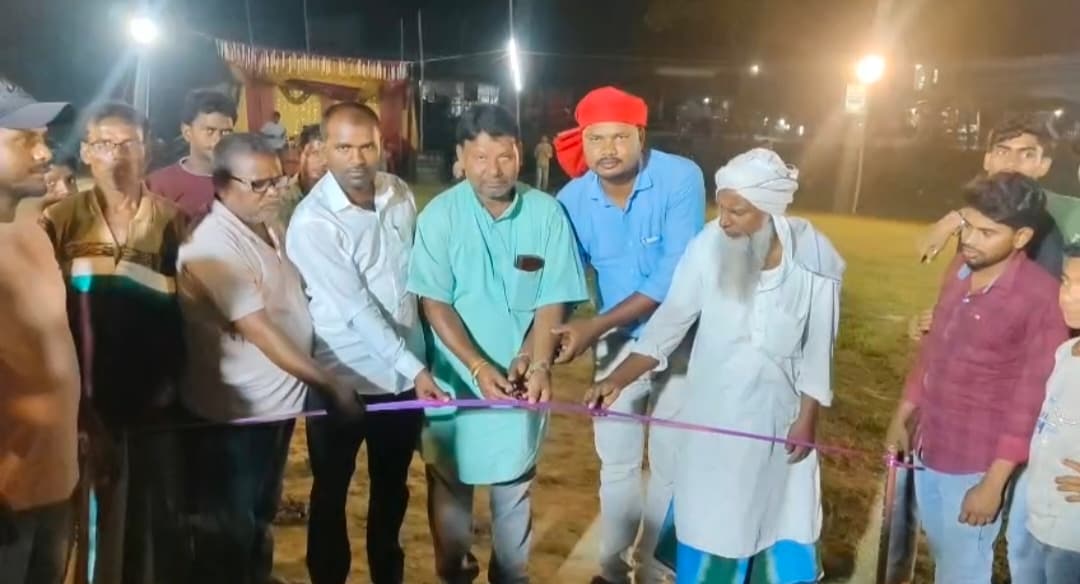 धोकरदह की टीम ने छतिया टीम को दो रन से हराया