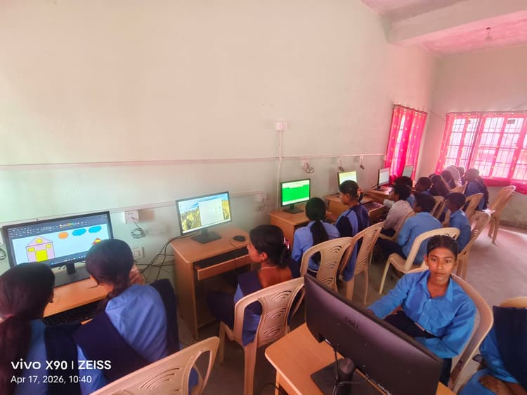 सरकारी स्कूलों में आईसीटी लैब एनजीओ के भरोसे, नहीं मिल रहा सही मार्गदर्शन