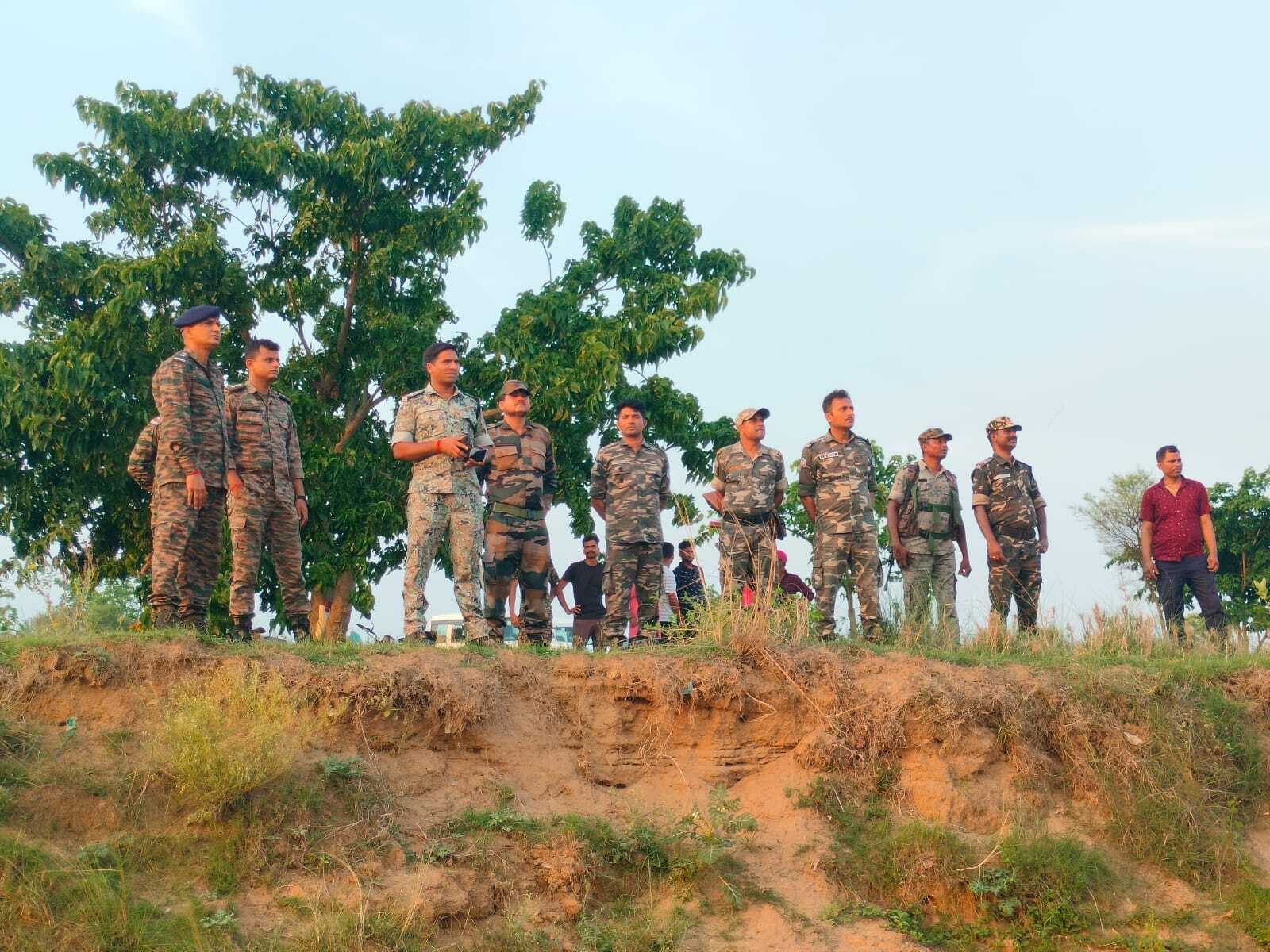 East Singhbhum News : रांची से बहरागोड़ा पहुंची सेना की टीम बम को डिफ्यूज करने की प्रक्रिया शुरू