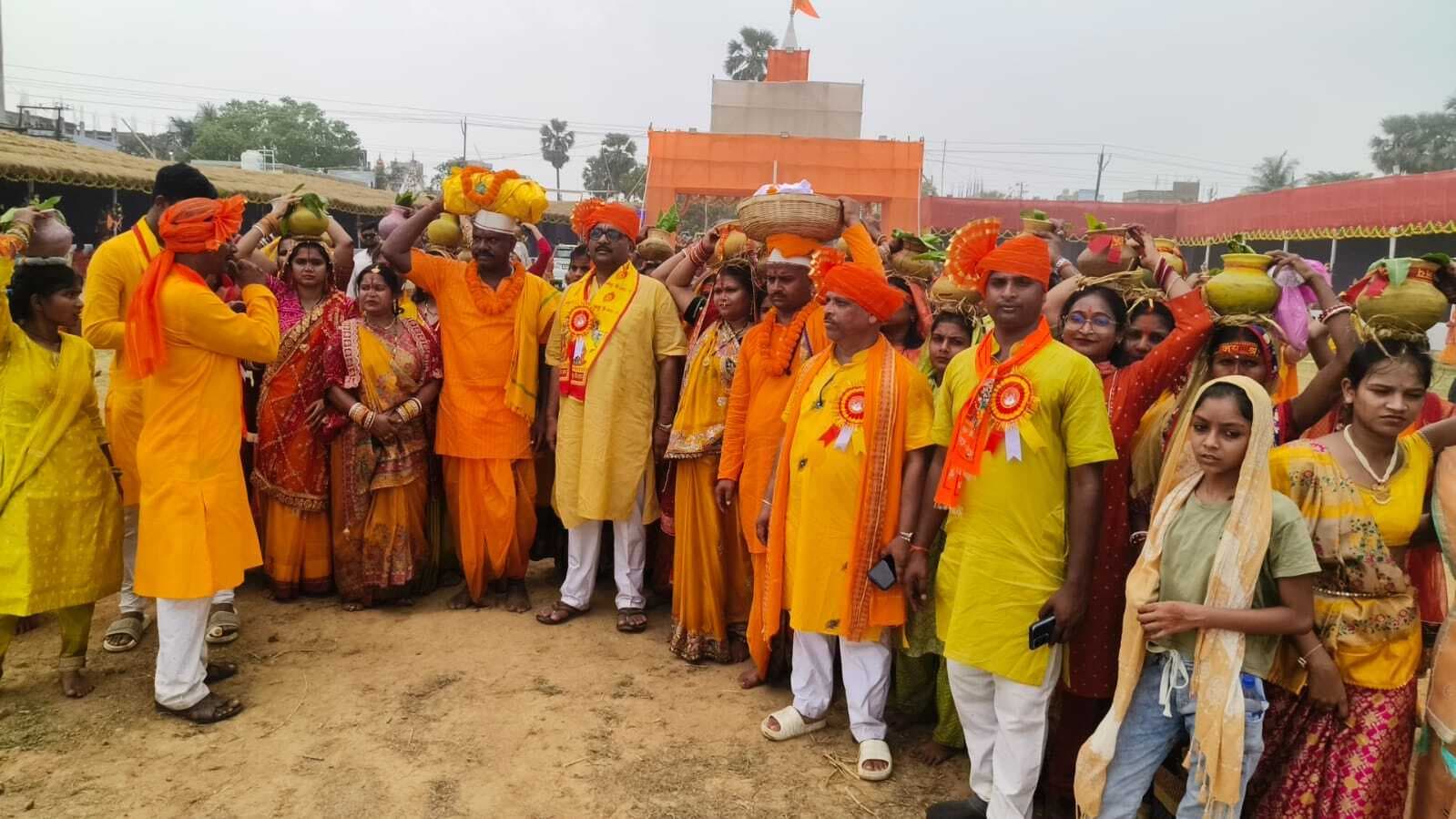 Bhagalpur news श्रीलक्ष्मी नारायण पंचकुंड महायज्ञ को लेकर कलश शोभायात्रा