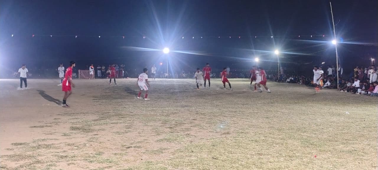 डड़वा ने सरैला को हराकर नाइट फुटबॉल टूर्नामेंट का खिताब जीता