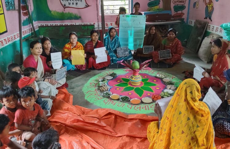 सीडीपीओ की अगुवाई में आंगनबाड़ी केंद्रों पर पोषण पखवाड़ा