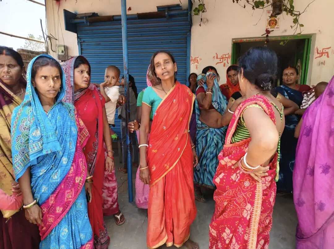 बाइक की टक्कर से बुजुर्ग की मौत, मुआवजा की मांग को लेकर एनएच-333 जाम