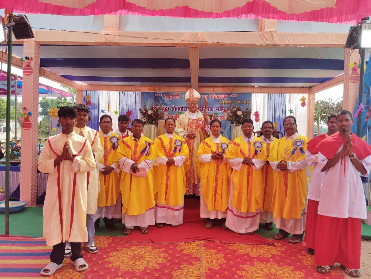 प्रार्थनामय जीवन ही हमें आत्मिक रूप से जागरूक बनाता है : बिशप