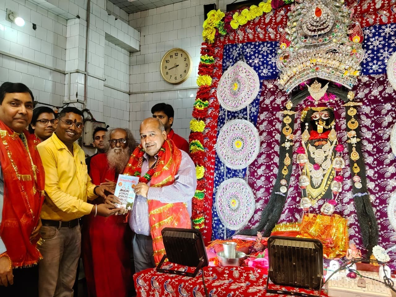 न्यायमूर्ति ने मां खड्गेश्वरी मंदिर में की पूजा