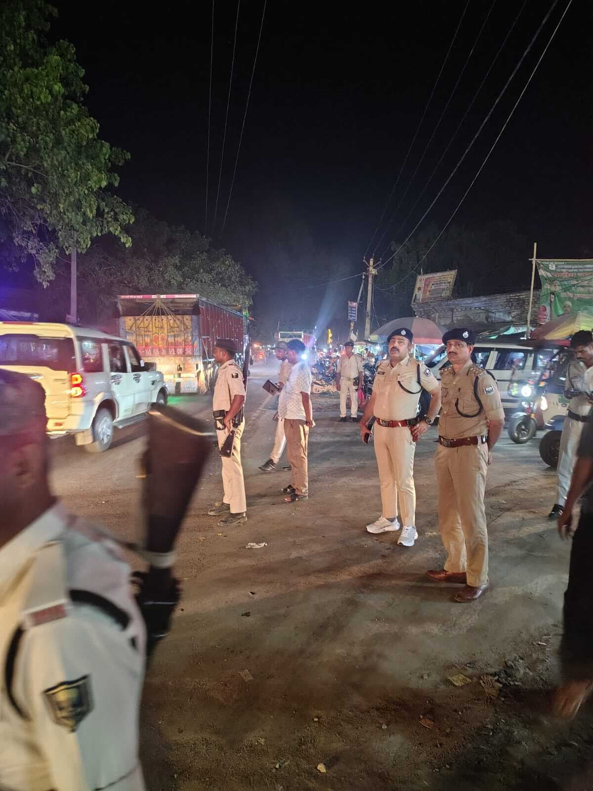 नियम तोड़ने वाले वाहन चालकों से 19,500 रुपये जुर्माना वसूला