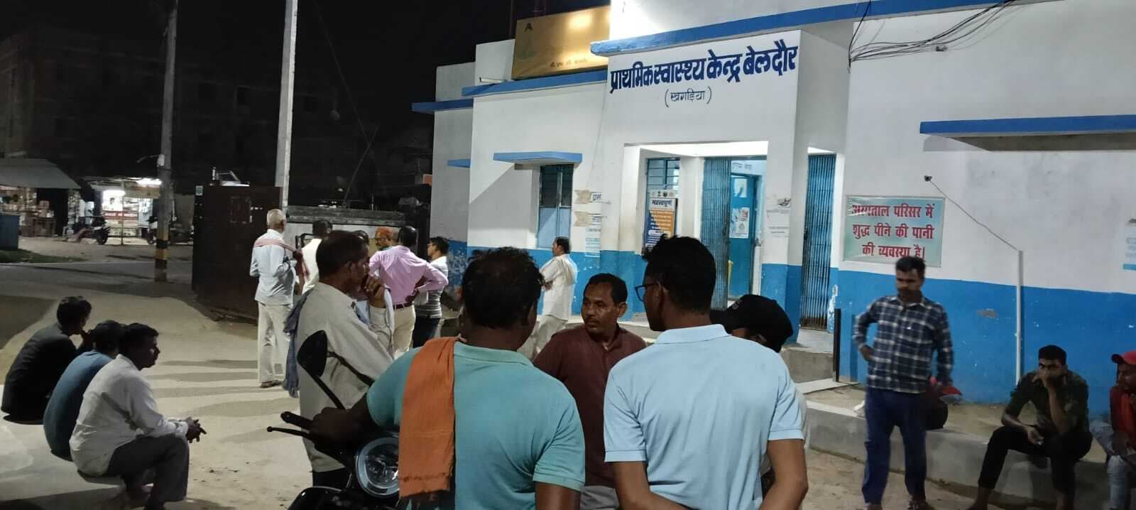 सड़क हादसे में बाइक सवार मां की मौत, बेटा व नतीनी घायल