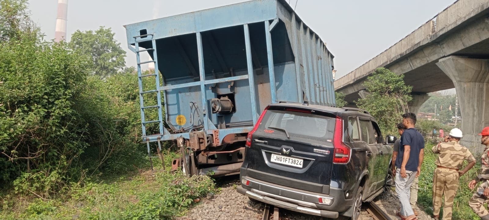 Bokaro News : बोकारो थर्मल में पावर प्लांट से बाहर दौड़ी मालगाड़ी, मची अफरातफरी