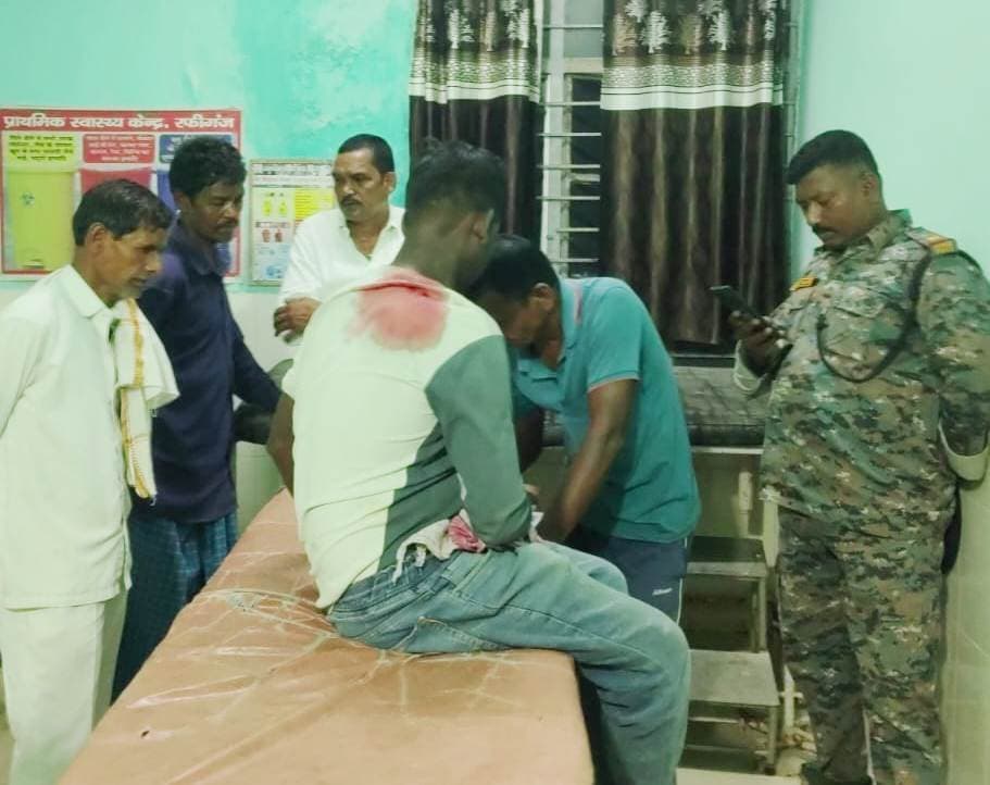 चाकू से हमला कर युवक को किया जख्मी रेफर