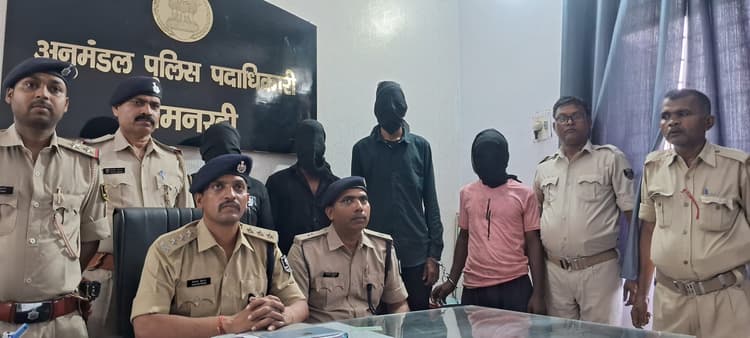 बनमनखी में लूटपाट की योजना बनाते चार अपराधी हथियार के साथ गिरफ्तार, फरार दो की तलाश