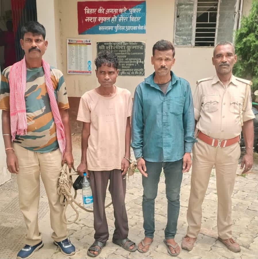 शराब तस्कर सहित दो लोग गिरफ्तार