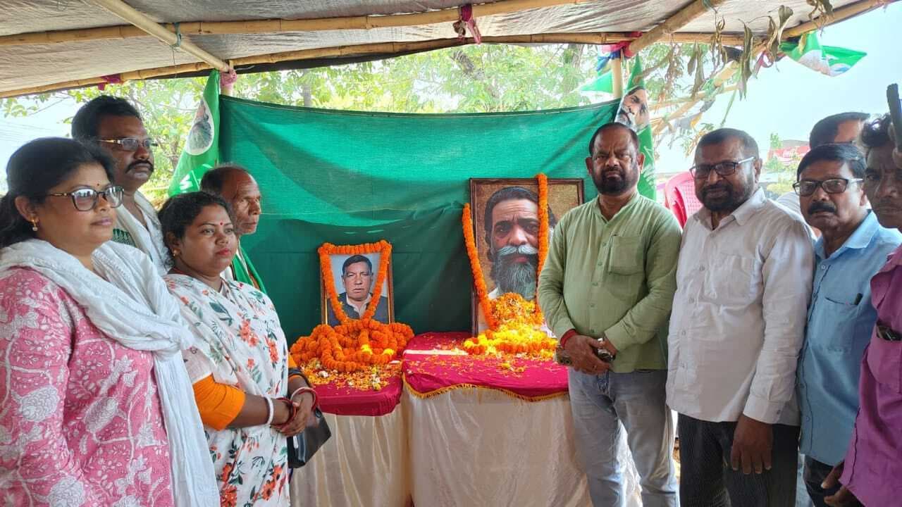 झामुमो ने पुण्यतिथि पर पूर्व जिलाध्यक्ष को किया याद