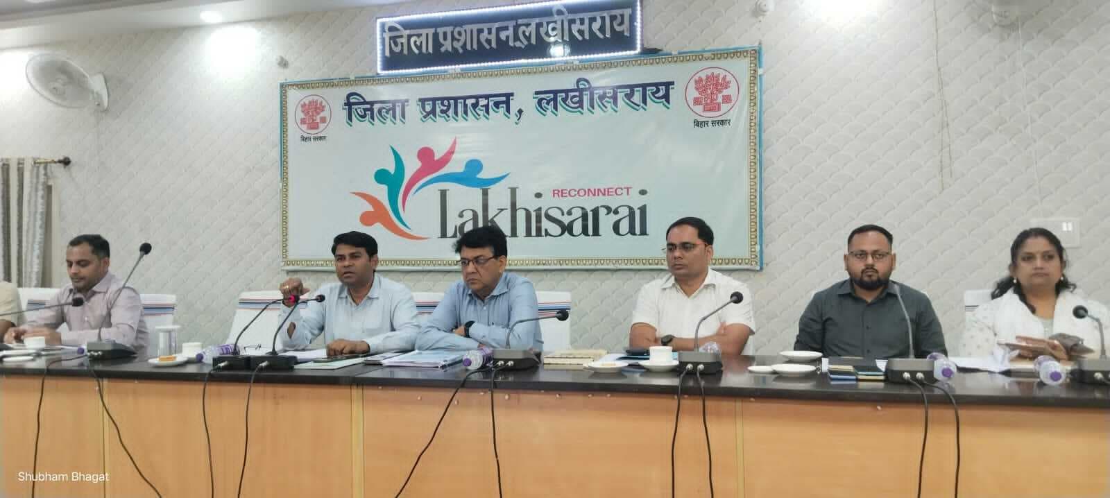 लंबित मामलों का त्वरित निष्पादन करें सुनिश्चित : डीएम