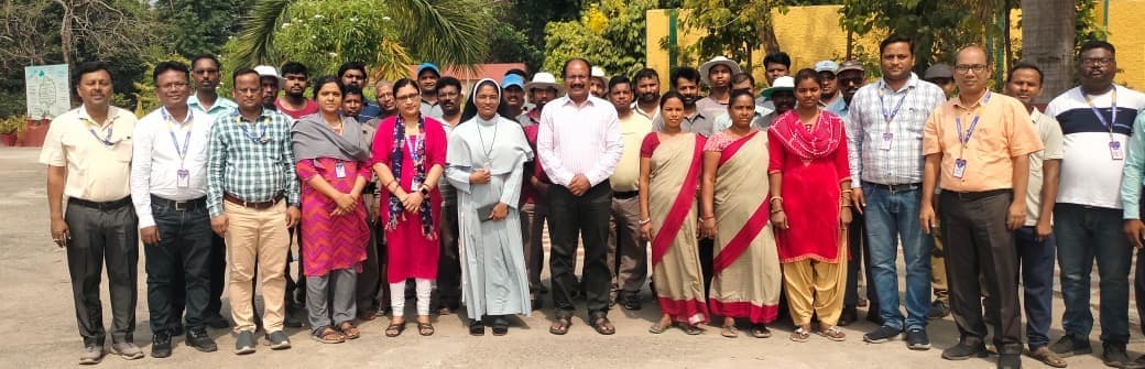 Bokaro News : स्वस्थ आहार से स्वस्थ विचार का संचार : फादर अरुण