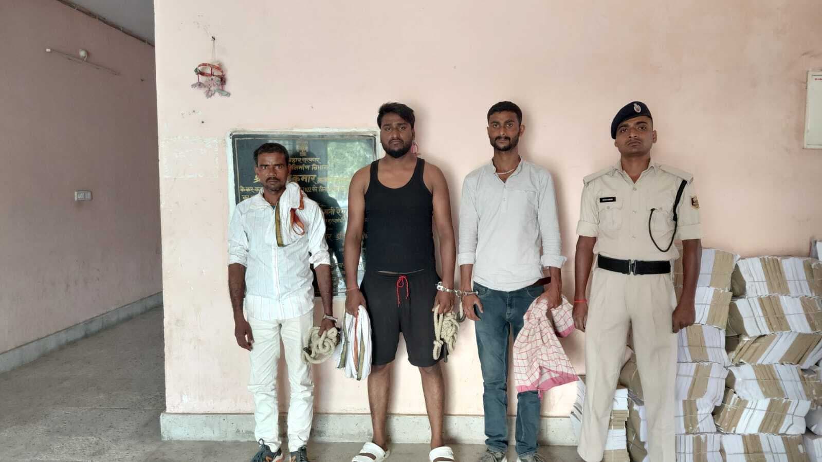 महिला समेत दो तस्कर व चार शराबी गिरफ्तार