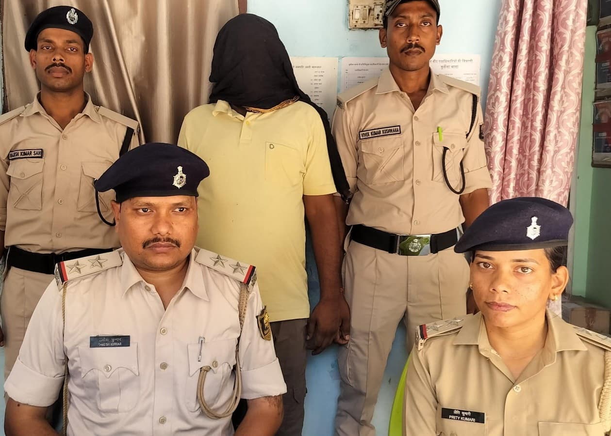 25 हजार का इनामी मिठ्ठू हत्याकांड का आरोपित अमलेश यादव गिरफ्तार