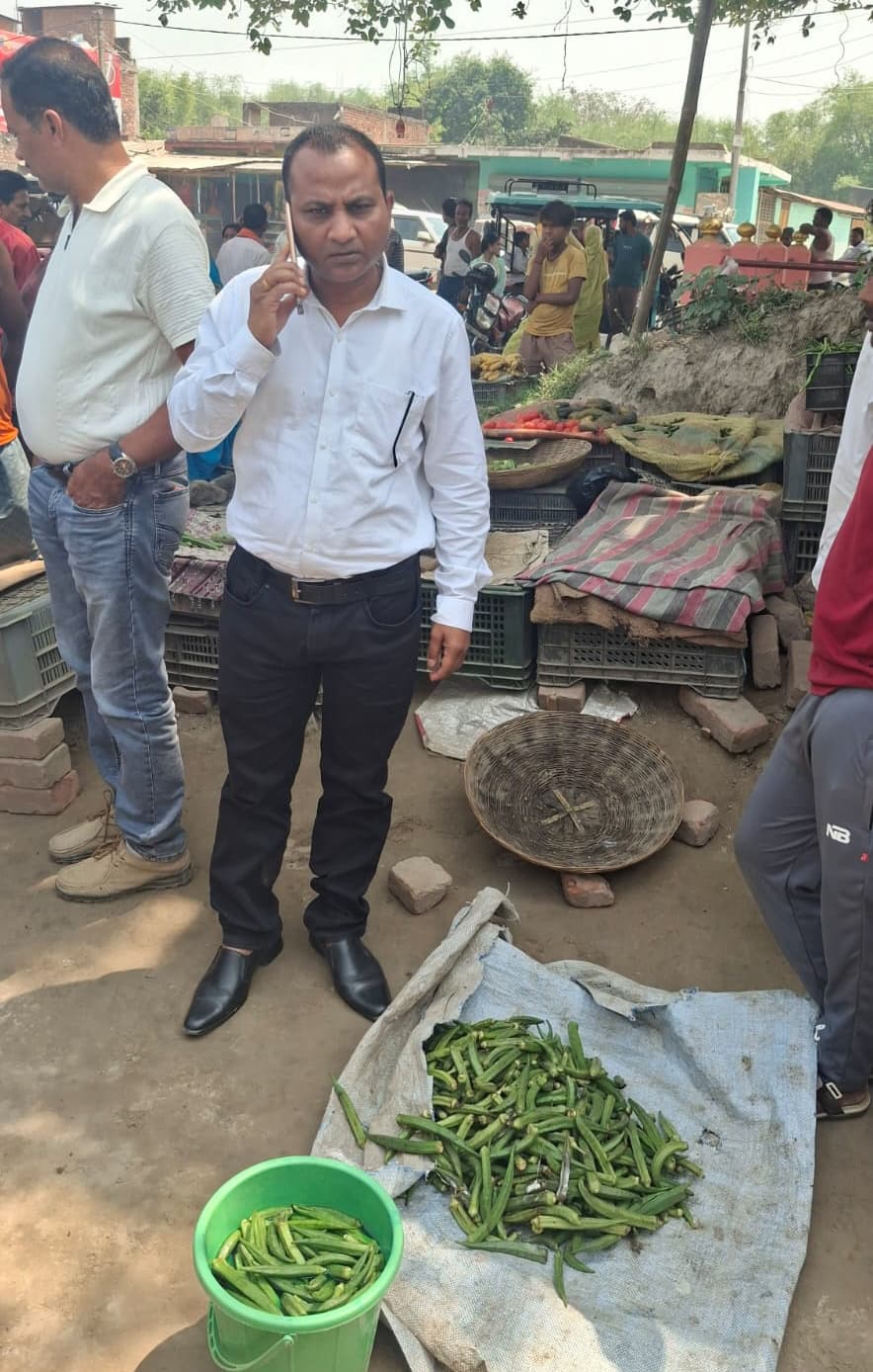 केमिकल से रंगे सब्जी बेचने पर प्रशासन सख्त, विक्रेता गिरफ्तार