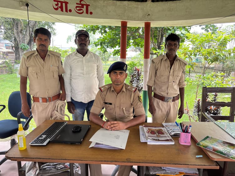 80 लीटर देसी शराब के साथ धंधेबाज गिरफ्तार